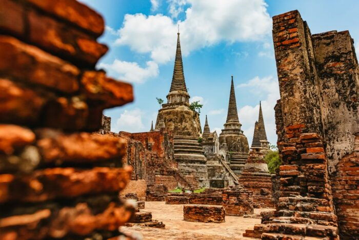 From Bangkok: Ayutthaya Temples Guided Tour With Lunch - Discovering the Architectural Wonders