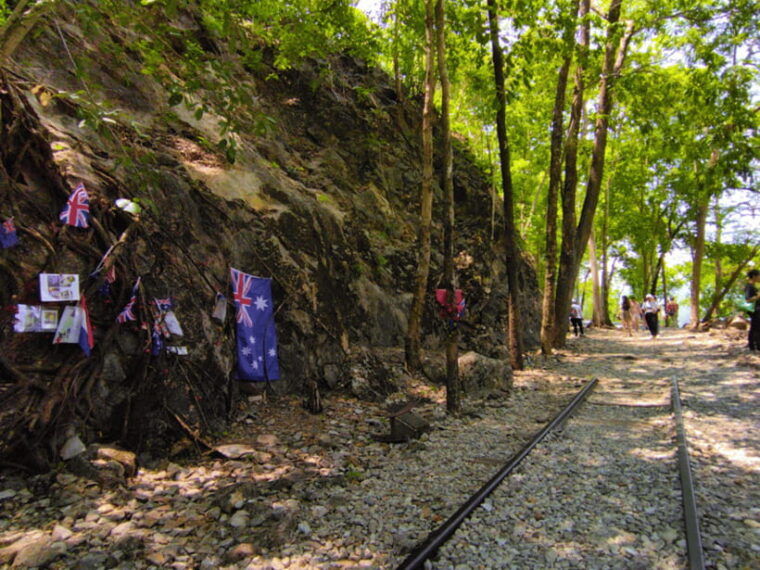From Bangkok: Death Railway & Hellfire Pass Tour With Lunch - Exploring Hellfire Pass Memorial Museum