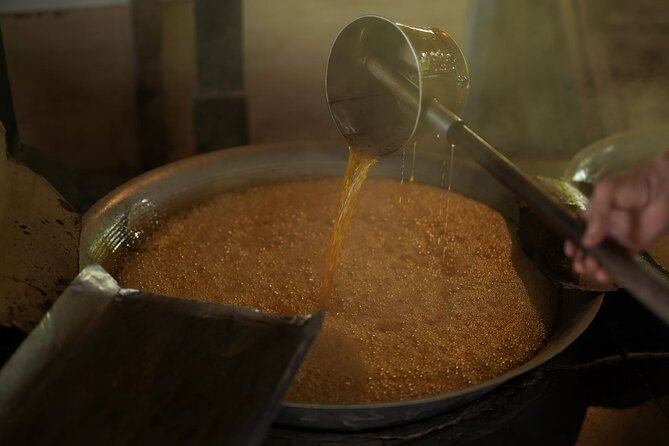 From Bangkok: Floating Market and Ayutthaya Guided Day Tour - Common Questions