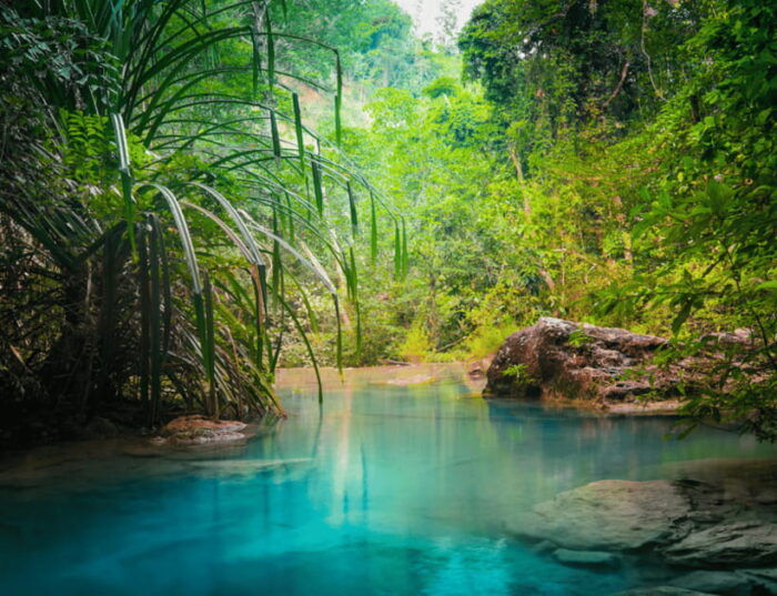 From Bangkok: Kanchanaburi, River Kwai & Erawan Falls Tour - Marveling at the Srinakarin Dam