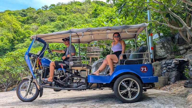 From Bangkok/Pattaya: Day Tour Koh Sichang Island with Tuktuk Tour - Two hours at Hat Tham Phang beach