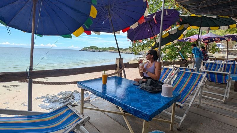 From Bangkok/Pattaya: Day Tour Koh Sichang Island with Tuktuk Tour - What the price covers, and where value depends