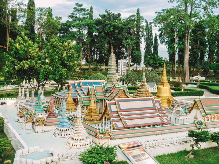 From Bangkok: Pattaya Private Customizable Day Trip - Exploring Buddha Mountain (Khao Chi Chan)
