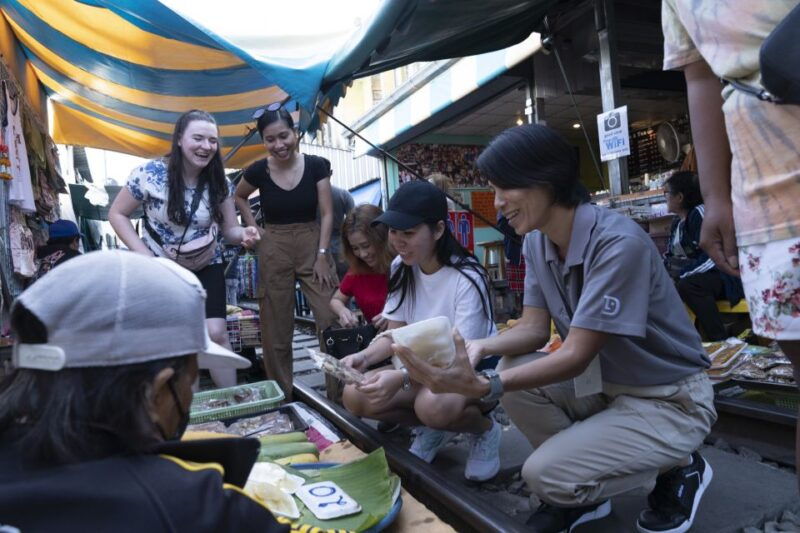 From Bangkok: Railway & Damnoen Saduak Floating Market Tour - Highlights of the Itinerary