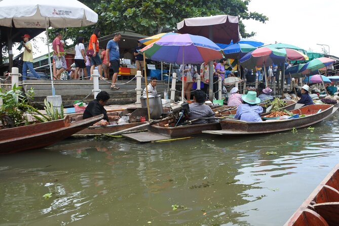 From Bangkok: Thaka Floating Market - Tips and Recommendations