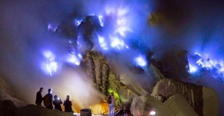 From Banyuwangi: A Share Group Tour To See Ijen Blue Fire - Activity Details
