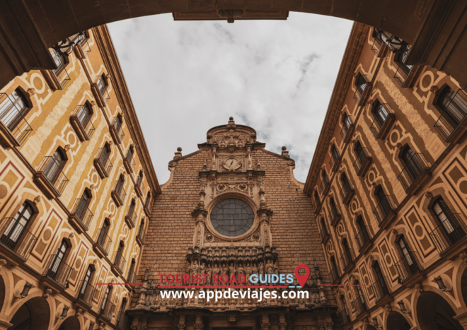 From Barcelona: City Highlights Tour Private 4 Hours - Duration and Price