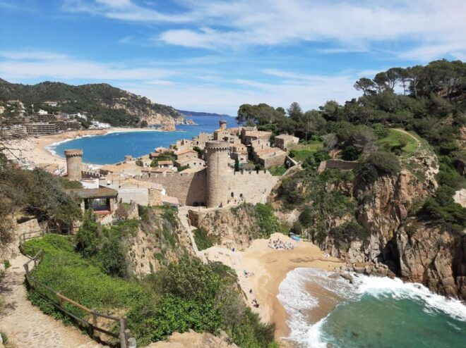 From Barcelona: Costa Brava Beach Trip - Experience Description