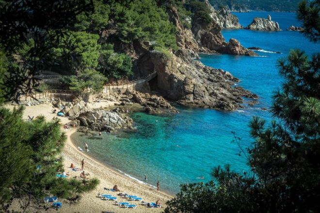 From Barcelona: Costa Brava Day Tour With Lunch - Tour Description