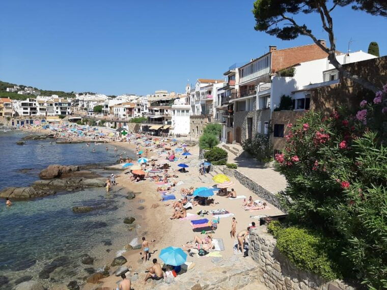 From Barcelona: Costa Brava Typical Towns Full Day Tour - Tour Features