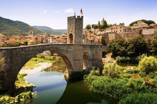 From Barcelona: Dali Museum, Medieval Village & Girona Tour - Customer Reviews