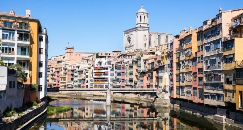 From Barcelona: Girona Guided Tour & Dalí Museum in Figueres - Itinerary Details