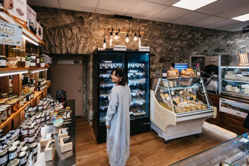 From Barcelona: Guided Day Trip to Andorra, France and Spain - FAQ