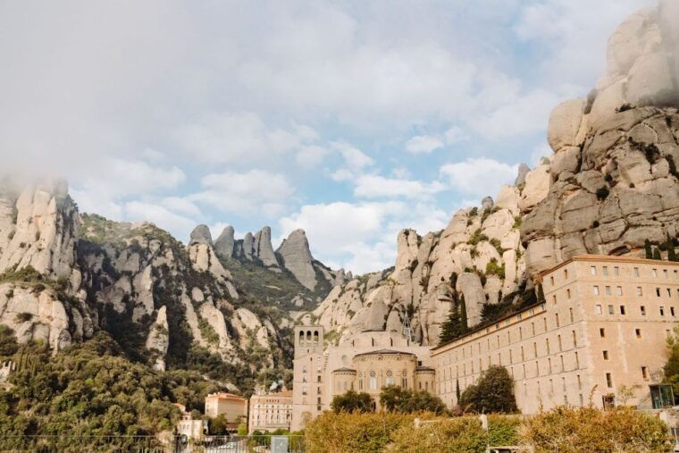 From Barcelona: Montserrat & Cava Winery Day Trip - Starting Location and Meeting Point