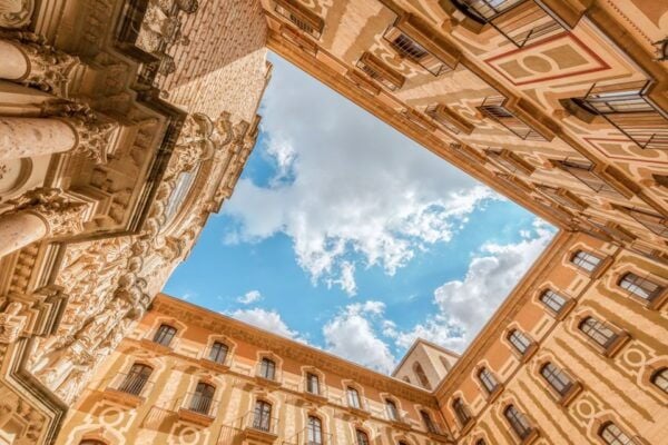 From Barcelona: Montserrat Guided Tour & Return Bus Transfer - Important Information