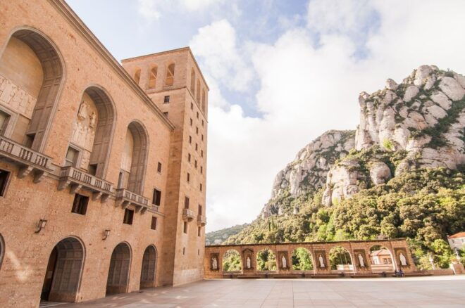 From Barcelona: Montserrat Guided Tour With Entry Ticket - Transportation and Value Ratings