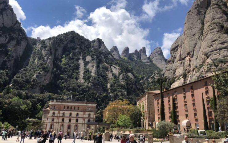 From Barcelona: Montserrat Private Day Trip With Pickup - Activity Features