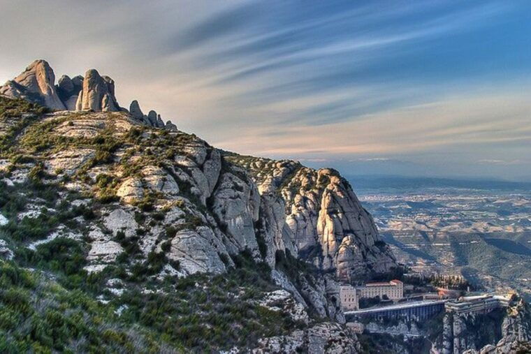 From Barcelona: Montserrat Tour, Rack Railway & Licor Taste - Exploring the Basilica and Romanesque Morenata