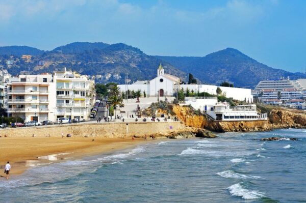 From Barcelona: Private Full-Day Girona & Sitges Guided Tour - The Sum Up