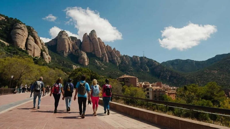 From Barcelona: Private Montserrat Guided Tour - From Barcelona: Private Montserrat Guided Tour