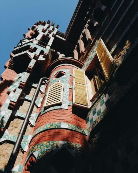 From Barcelona: Sagrada Familia Cathedral+Casa Mira Day Trip - Child and Elderly Policy