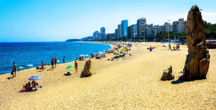 From Barcelona: Tour Kayak and Snorkel in Costa Brava - Itinerary