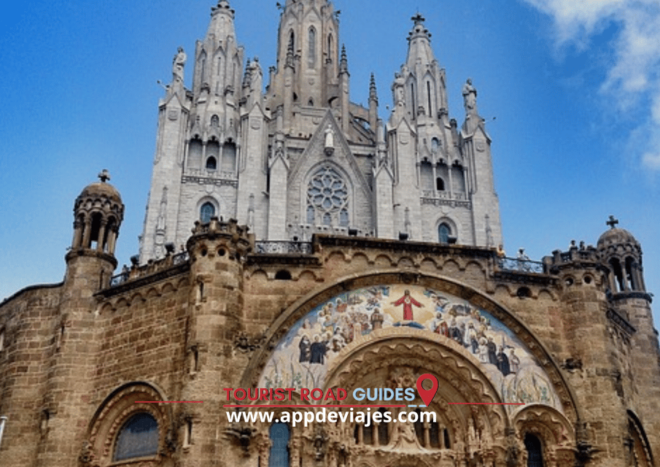From Barcelona: Tour Private Barcelona, Montjuic & Palau - Architectural Marvels