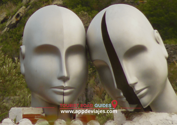 From Barcelona: Tour Private Dalí Port Lligat & Cadaques - Frequently Asked Questions