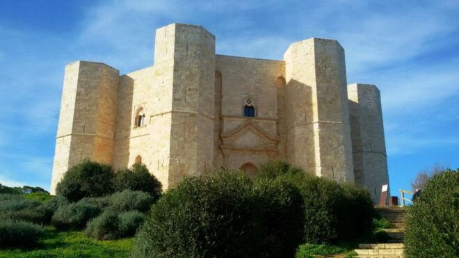 From Bari: Castel Del Monte Private Day Tour - Experience Description