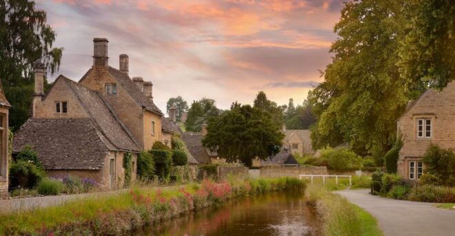 From Bath: Cotswolds Private Day Tour With Pickup - Exploring the Historic Town of Burford