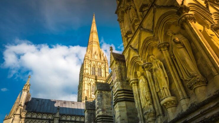 From Bath: Private Stonehenge and Salisbury Trip With Pickup - Experience