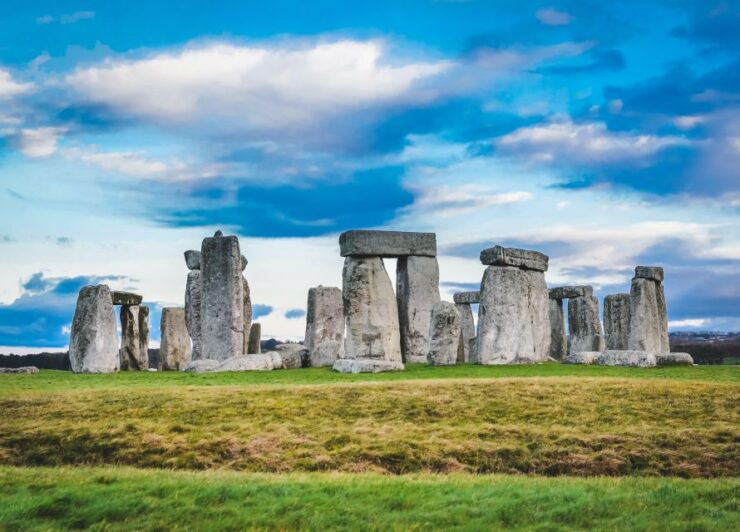 From Bath: Stonehenge & the Cotswolds Full-Day Tour - Highlights of the Stonehenge Tour