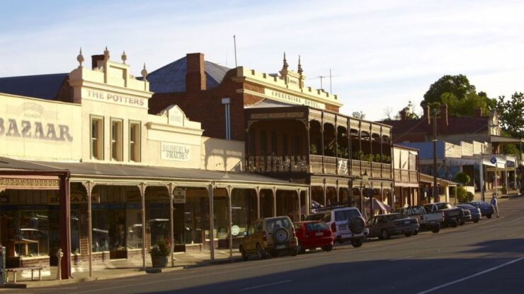 From Beechworth: 3-Day Murray to Mountains Trail Biking Tour - Tour Overview