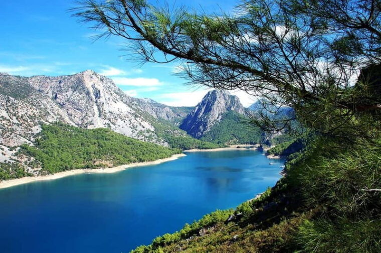 From Belek: Green Canyon Boat Trip with Lunch and Drinks - Who Should Consider This Tour?