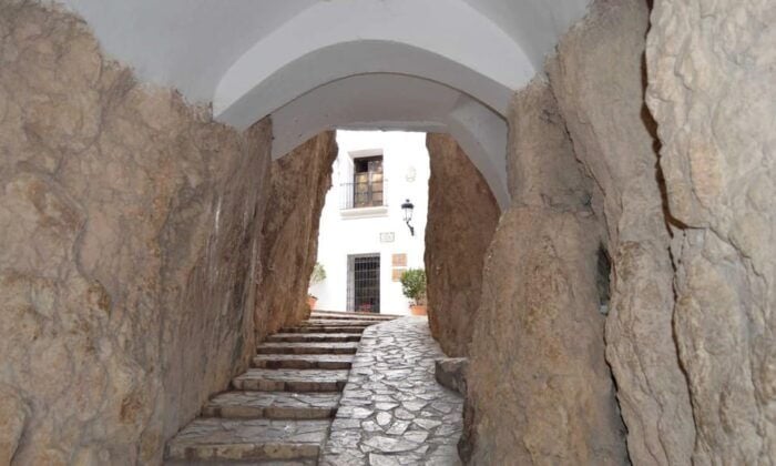 From Benidorm: Guadalest, Altea & Ticket in Algar Waterfalls - Booking and Cancellation Policy