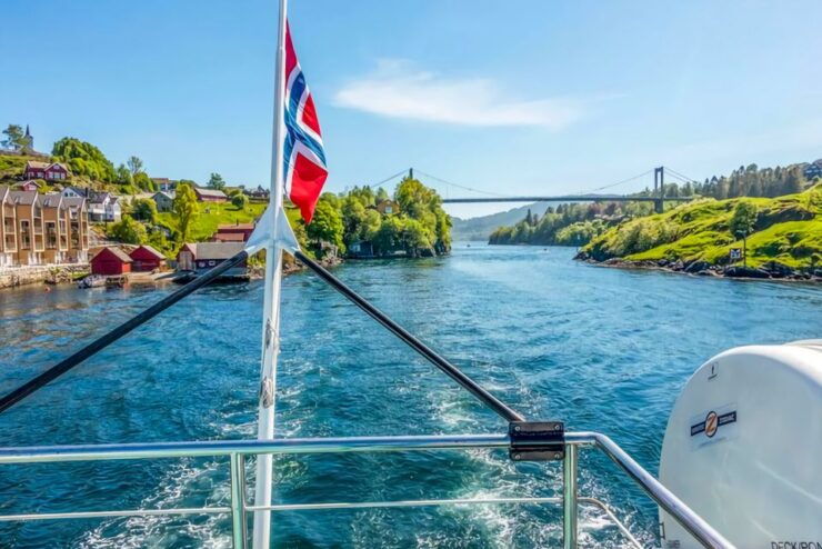 From Bergen: Sightseeing Fjord Cruise to Alversund Strait - Experience Highlights