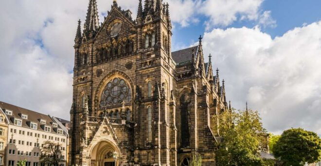 From Berlin: Private Guided Tour to Leipzig by Train - Gewandhaus and Bach Museum