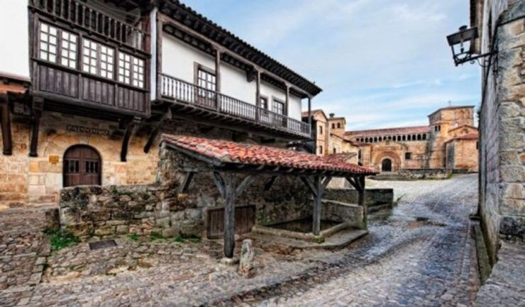 From Bilbao: Villages of Cantabria Private Tour With Lunch - Tour Duration and Logistics