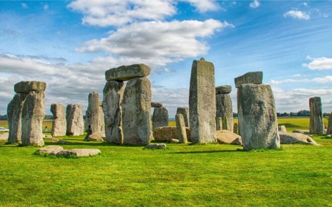 From Birmingham: Stonehenge & Bath Day Tour - Prehistoric Wonder: Stonehenge