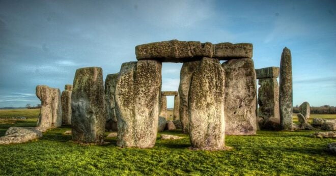From Birmingham: Stonehenge & Bath Day Tour - The Sum Up