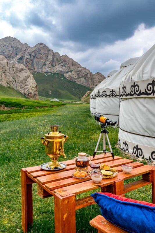 From Bishkek: 3-day group tour to lake Kel-Suu & Tash-Rabat - FAQ