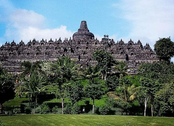 FROM BOROBUDUR: YOGYAKARTA DAY TOURS WITH CAR DRIVER HIRE - Accessibility Options