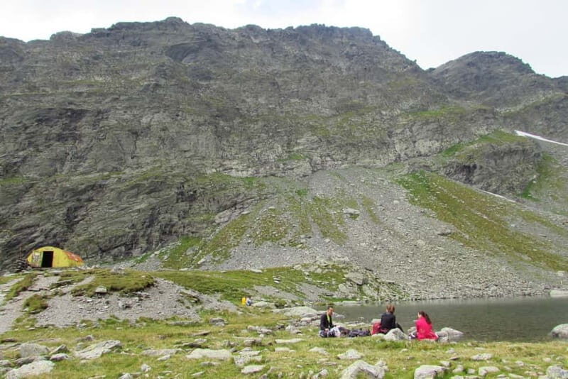 From Braov: 3-Day Fgra Mountains Hiking Adventure - Who Is This Tour Best For?