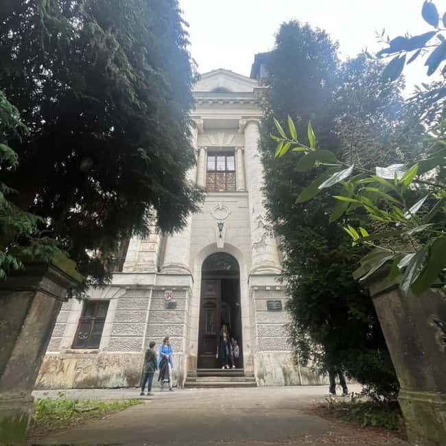 From Bratislava: Day Trip to UNESCO Town of Banská tiavnica - Who Should Consider This Tour?