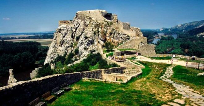 From Bratislava: Devin Castle 3-Hour Private Guided Tour - Customer Feedback