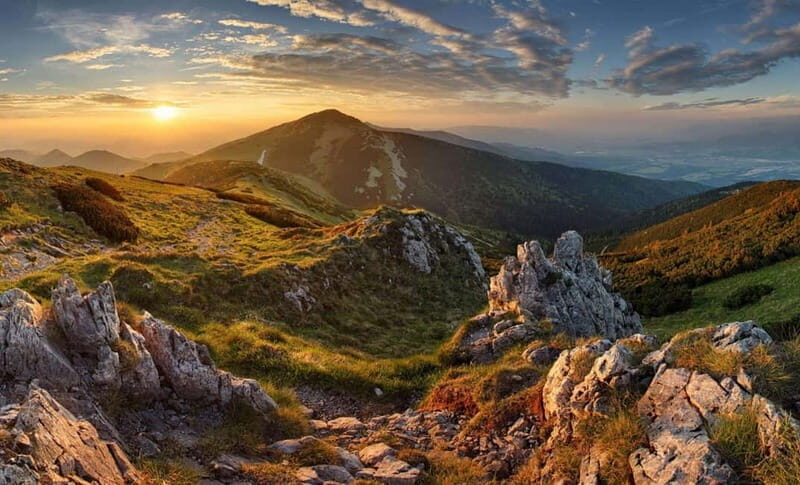 From Bratislava: Dracula Nosferatu - Orava Castle Day Tour - Who Should Consider This Tour?