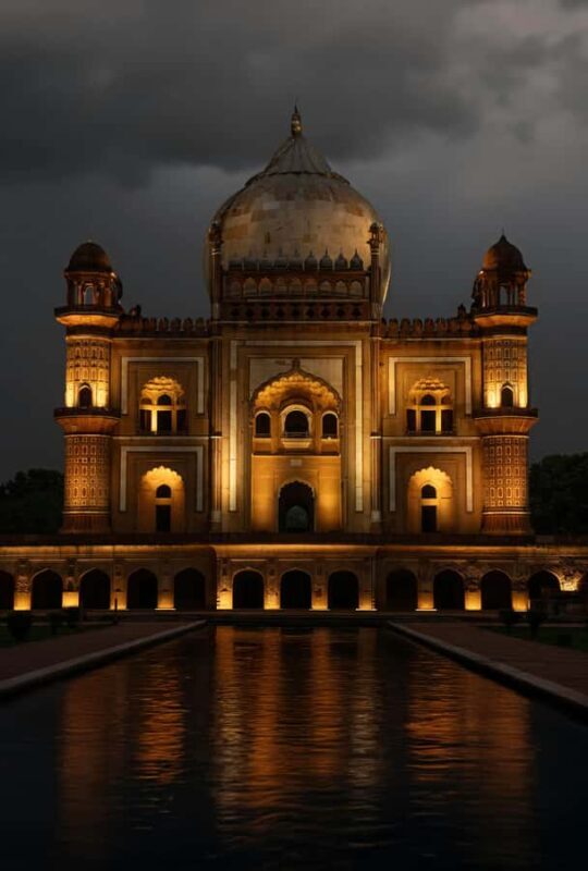 From Bright Skies to Night Lights: Safdarjung Tomb Walk - Discovering Safdarjung Tomb: What to Expect