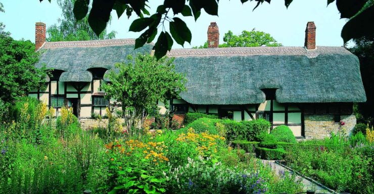 From Brighton: Stratford-upon-Avon & The Cotswolds Day Trip - Activity Details
