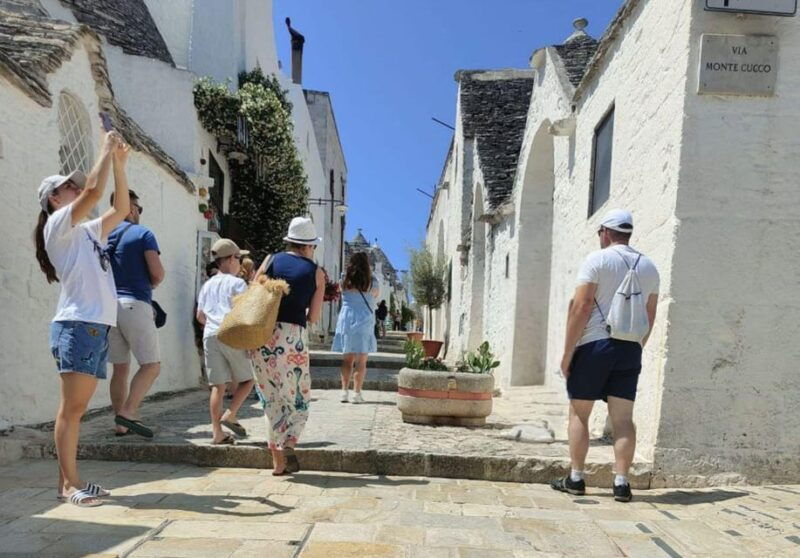 From Brindisi: Alberobello, Ostuni & Locorotondo - Aperitif - Good To Know