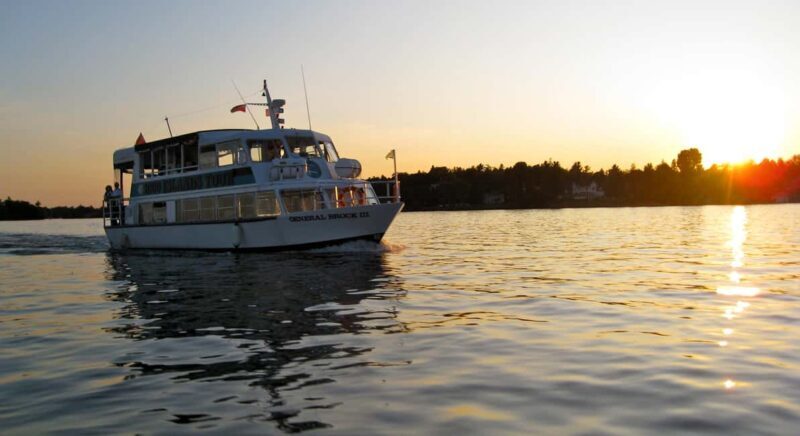 From Brockville: 1000 Islands 2.5-Hour Singer Castle Cruise - The Experience: What to Expect on the 2.5-Hour Cruise